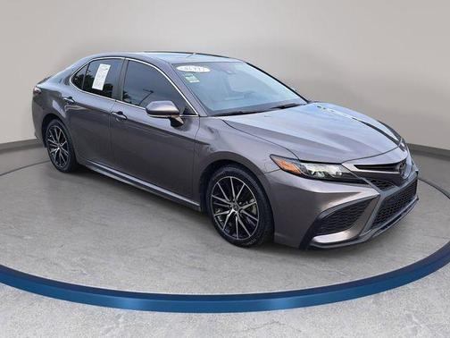 Predawn Gray Mica 2022 Toyota Camry SE