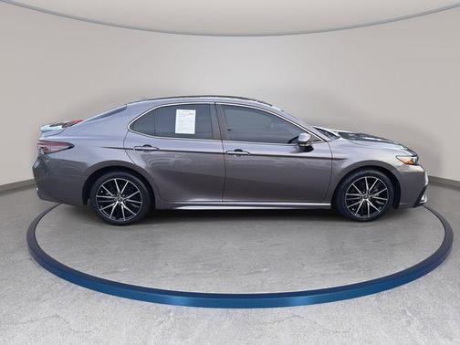 Predawn Gray Mica 2022 Toyota Camry SE
