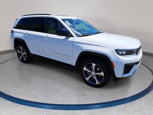 Bright White 2026 Jeep Grand Cherokee Limited 4x4