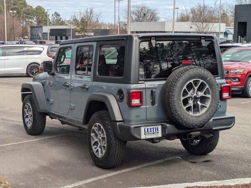 2025 Jeep Wrangler Sport