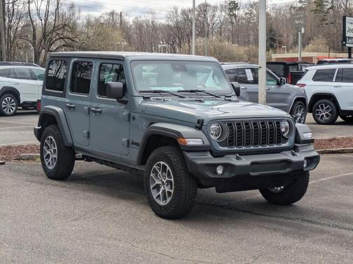 2025 Jeep Wrangler Sport