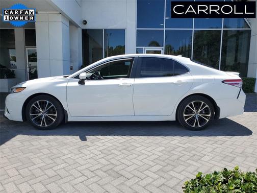 2020 Toyota Camry SE Nightshade