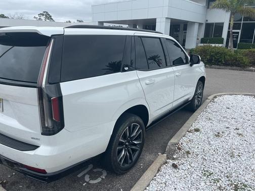 2023 Cadillac Escalade Sport