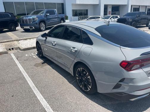 2024 Kia K5 GT-Line