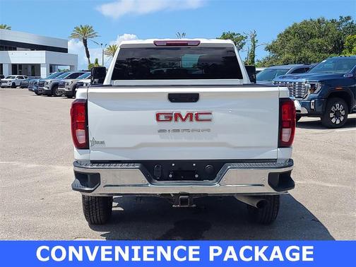 2023 GMC Sierra 2500 Pro