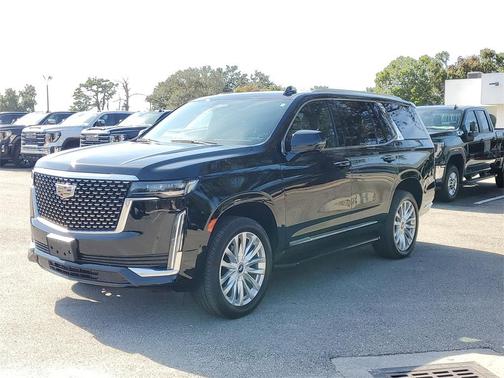 2022 Cadillac Escalade Luxury