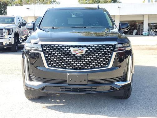 2022 Cadillac Escalade Luxury