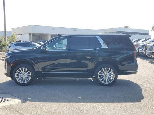 2022 Cadillac Escalade Luxury