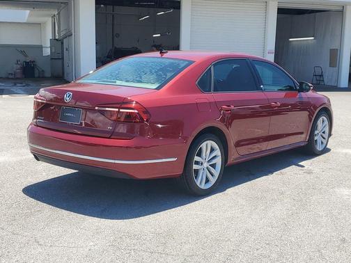 Fortana Red Metallic 2019 Volkswagen Passat 2.0T Wolfsburg