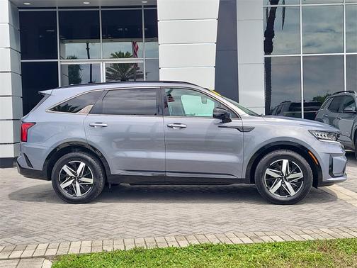 2022 Kia Sorento S