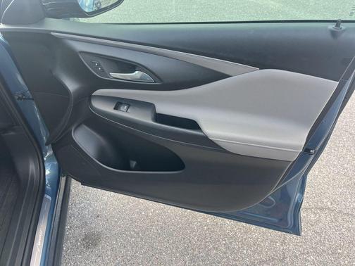 Ocean Blue Metallic 2024 Buick Envista Avenir