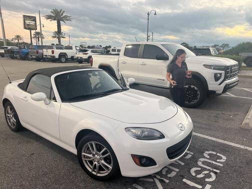 2012 Mazda MX-5 Miata Sport