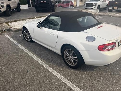 2012 Mazda MX-5 Miata Sport