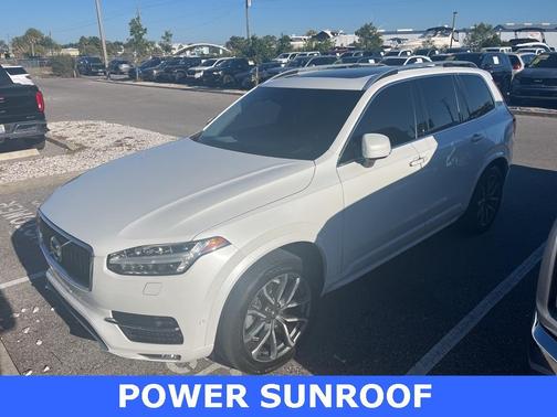 2019 Volvo XC90 T6 Momentum