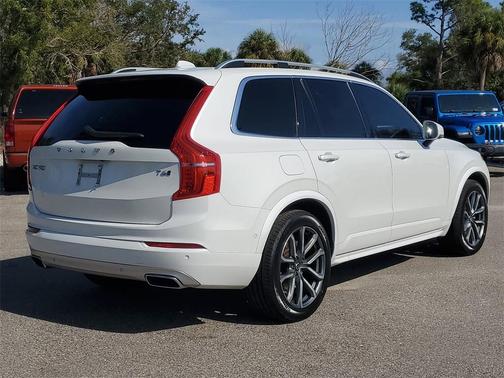 2019 Volvo XC90 T6 Momentum