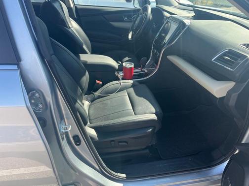 Ice Silver Metallic 2021 Subaru Ascent Touring 7-Passenger