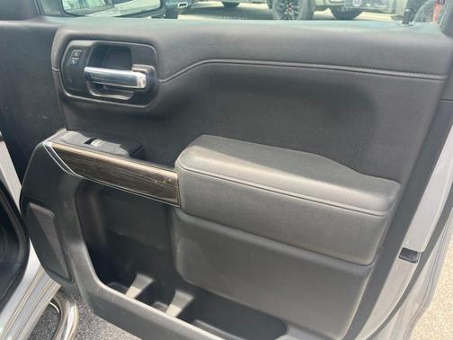 Silver Ice Metallic 2019 Chevrolet Silverado 1500 LT