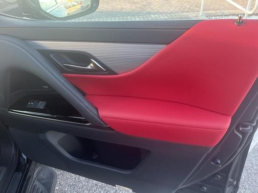 2025 Lexus LX 600 F SPORT