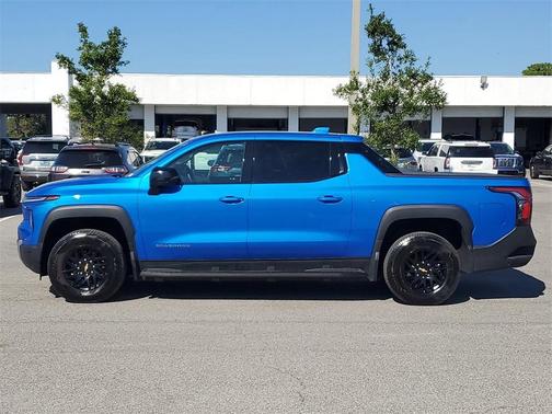 2025 Chevrolet Silverado EV LT