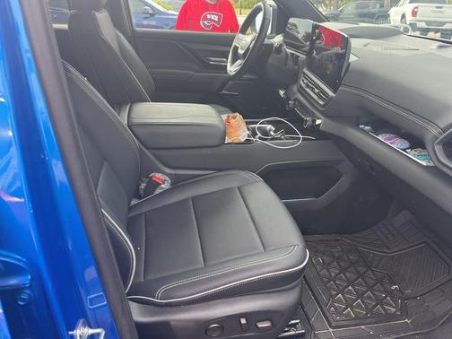 2025 Chevrolet Silverado EV LT