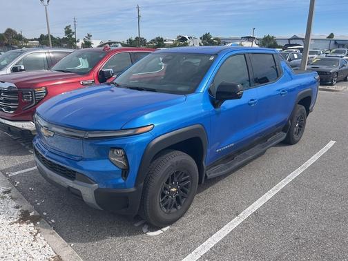 2025 Chevrolet Silverado EV LT