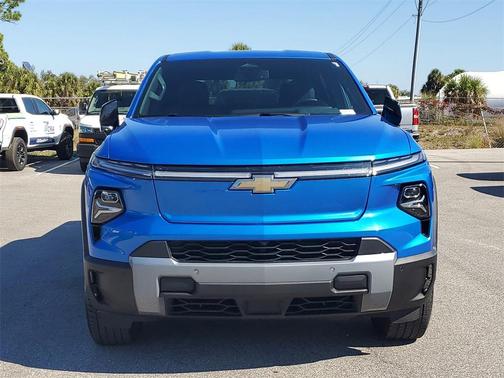 2025 Chevrolet Silverado EV LT