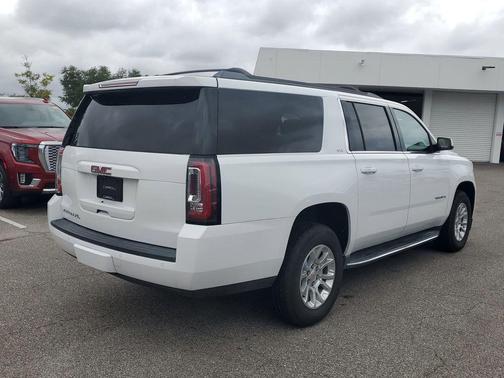 Summit White 2019 GMC Yukon XL SLT