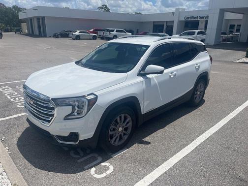 Summit White 2024 GMC Terrain SLT