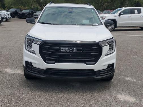 Summit White 2023 GMC Terrain SLT