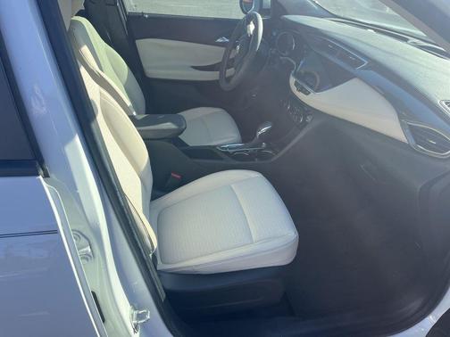 Summit White 2022 Buick Encore GX Select