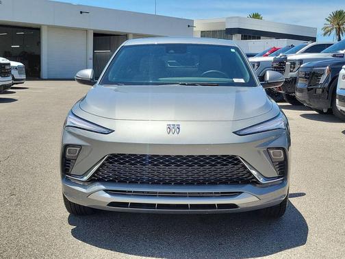 Moonstone Gray Metallic 2024 Buick Envista Avenir