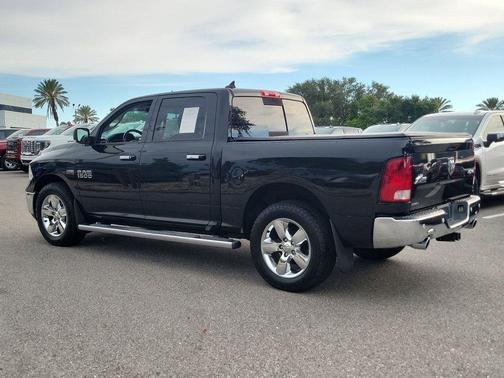 Brilliant Black Crystal Pearlcoat 2018 RAM 1500 Big Horn