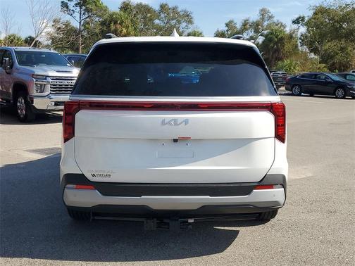 2025 Kia Carnival EX