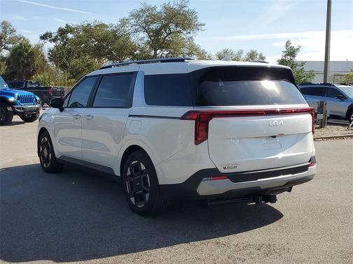 2025 Kia Carnival EX