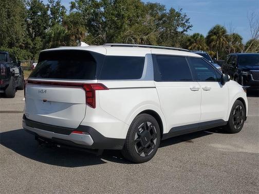 2025 Kia Carnival EX