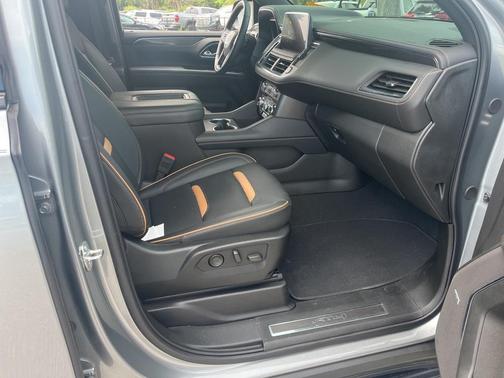 2024 GMC Yukon XL AT4