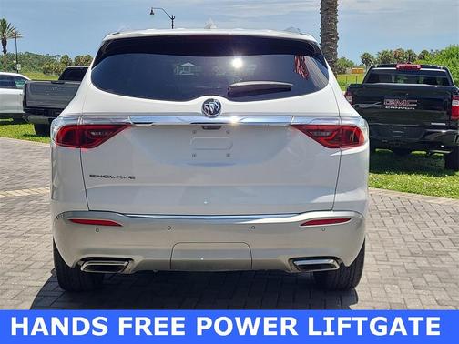 2022 Buick Enclave Essence