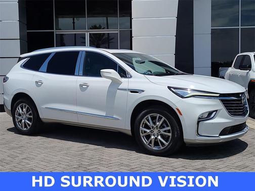 2022 Buick Enclave Essence
