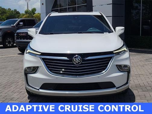 2022 Buick Enclave Essence