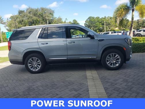 2023 GMC Yukon SLT