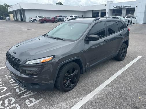 2017 Jeep Cherokee Sport