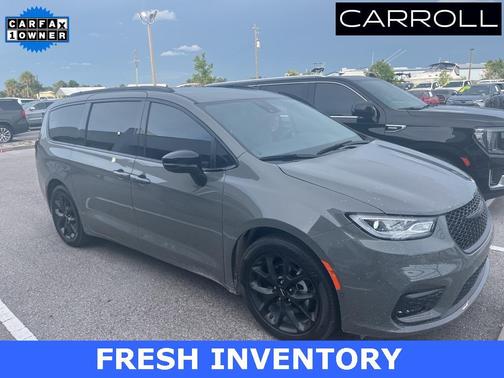 2024 Chrysler Pacifica Touring-L