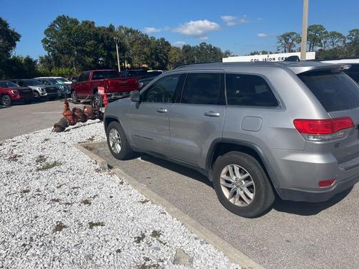 2017 Jeep Grand Cherokee Laredo