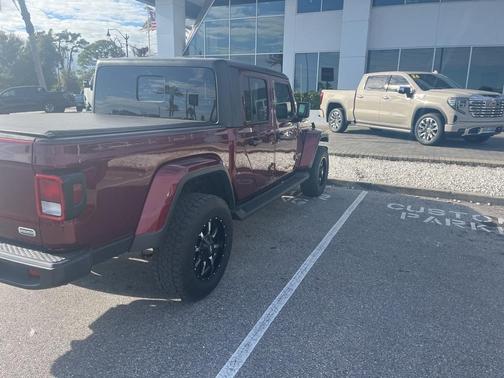 2021 Jeep Gladiator Overland