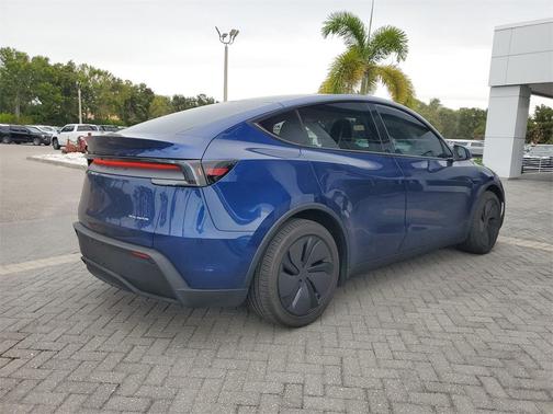 2026 Tesla Model Y Long Range