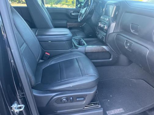 2023 GMC Sierra 2500 Denali