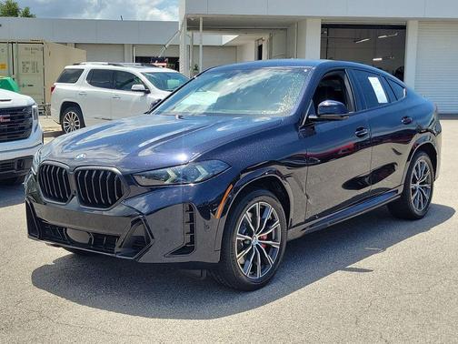 Carbon Black Metallic 2024 BMW X6 xDrive40i