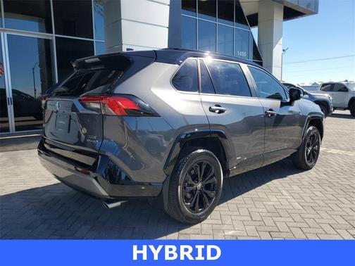 2024 Toyota RAV4 Hybrid XSE