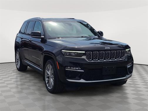 2022 Jeep Grand Cherokee Summit