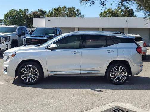 2022 GMC Terrain Denali